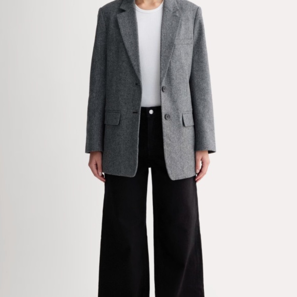 Everlane Oversized Wool Herringbone Blazer - Picture 2 of 6